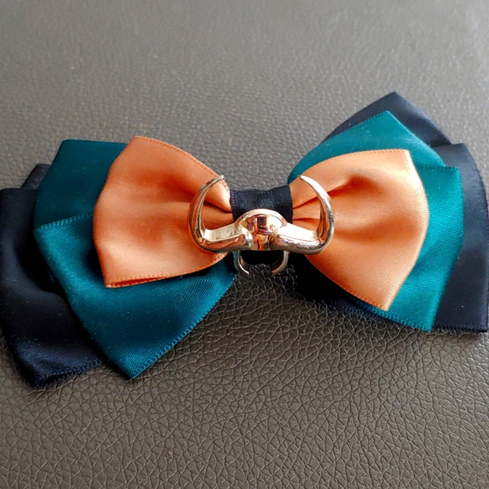 Loki god of Mischief hairbow